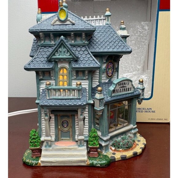 LEMAX Norma's Millinery Rare Caddington Christmas Village Collection #45049 Dept - Picture 2 of 16